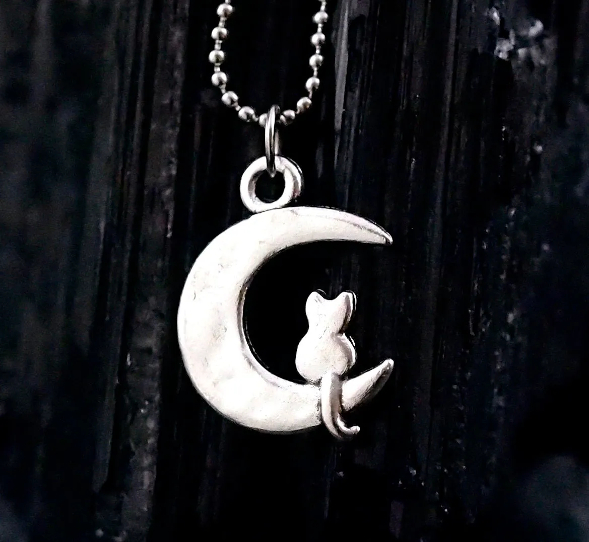 Cat & Moon Necklace ~ Animal Familiar Amulet