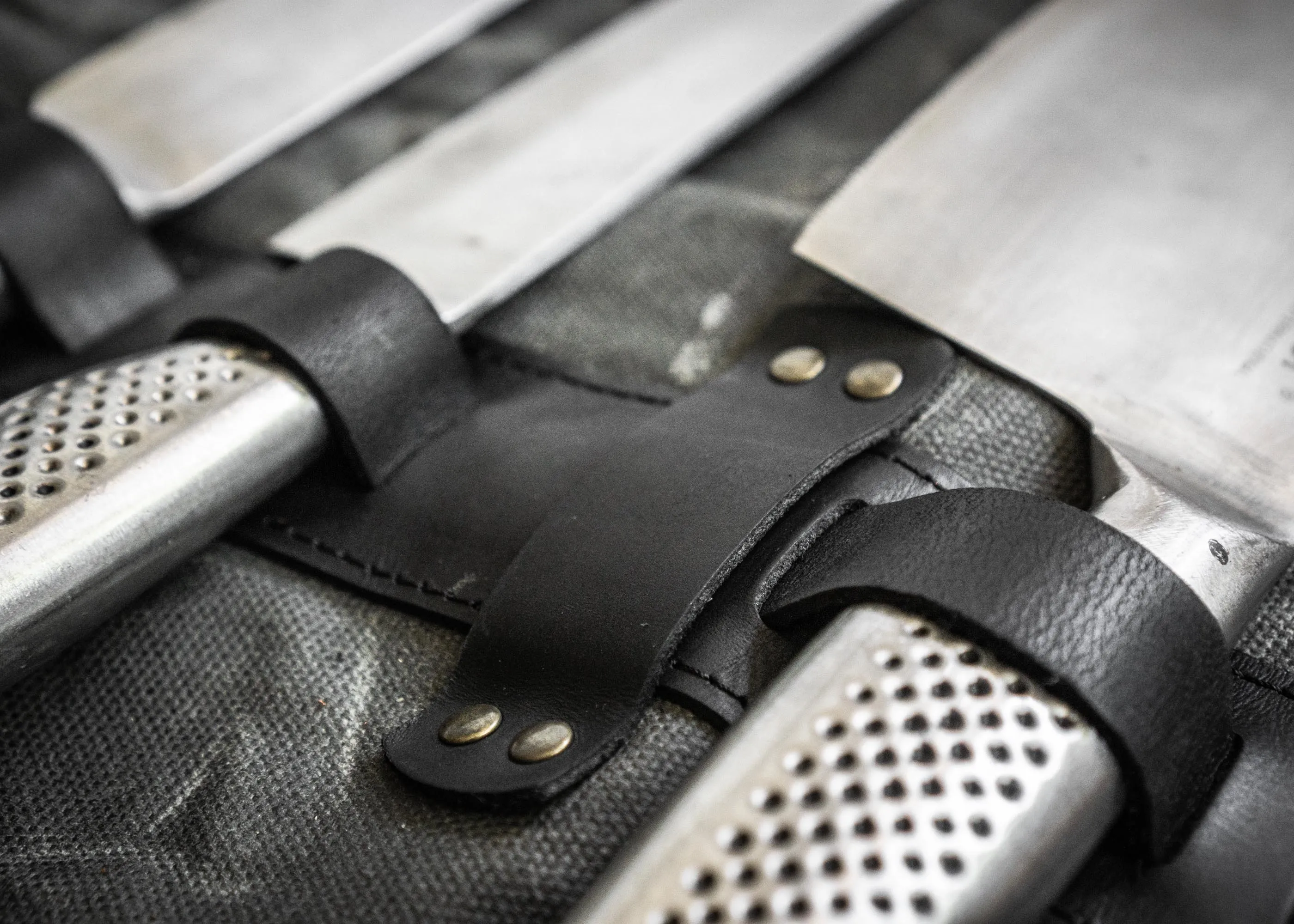 Chefs Knife Roll | Handcrafted | Personalized | Elegant Grey Leather