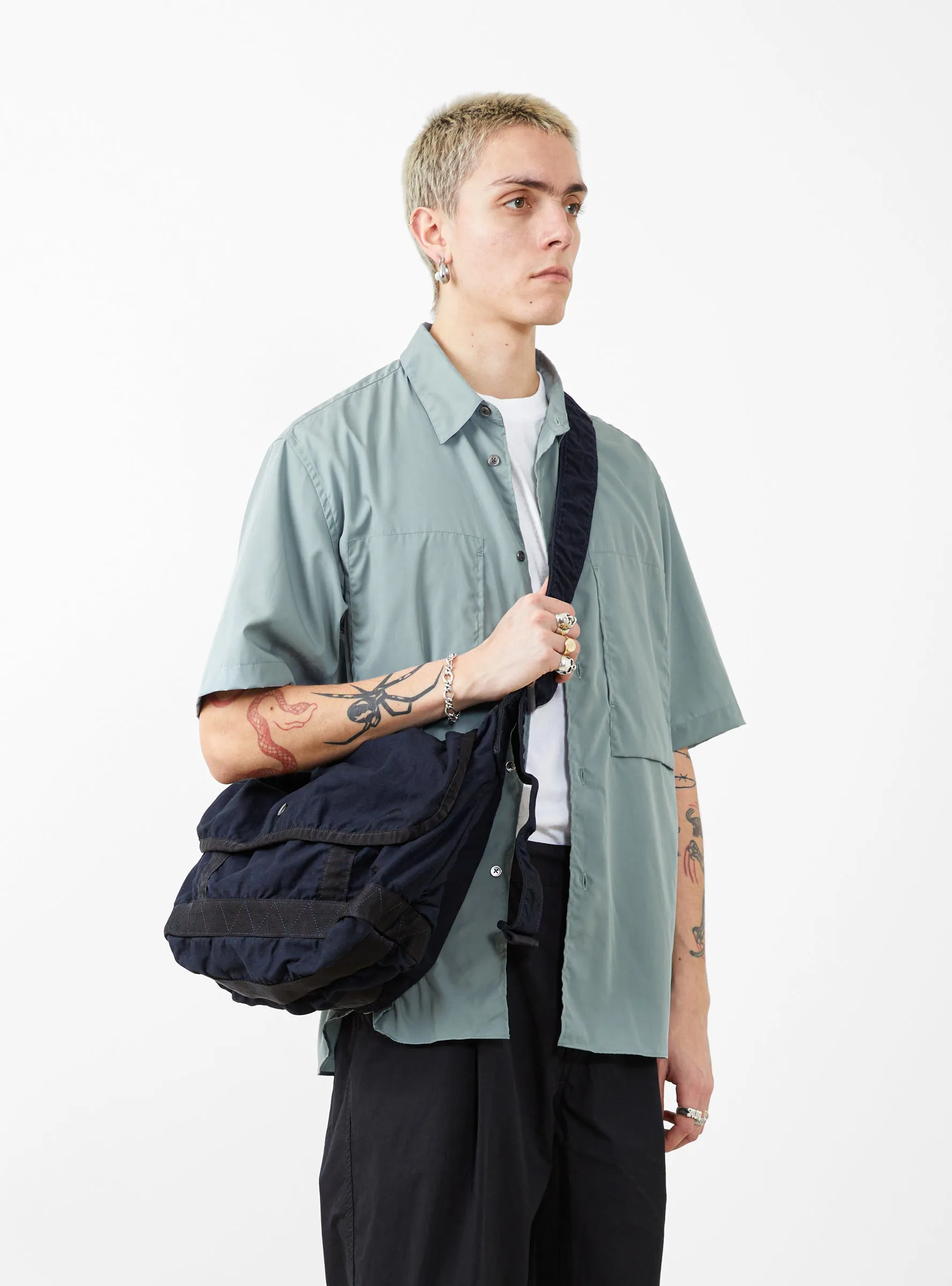 Crag Messenger Bag (M) Navy