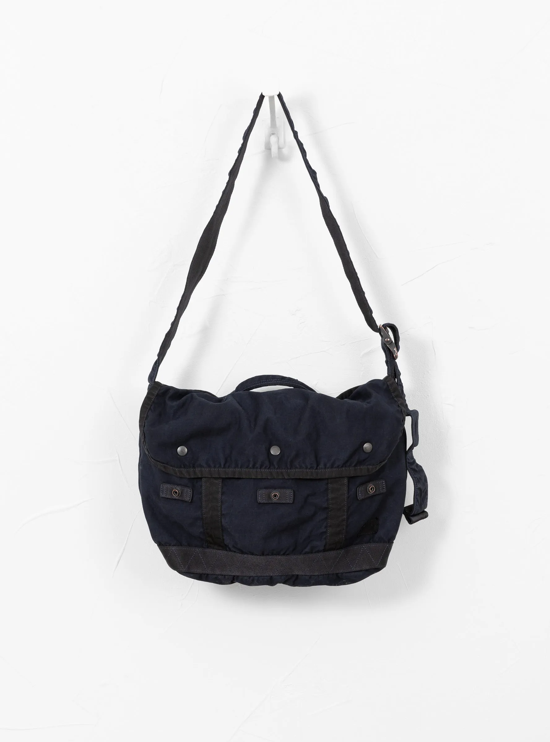 Crag Messenger Bag (M) Navy