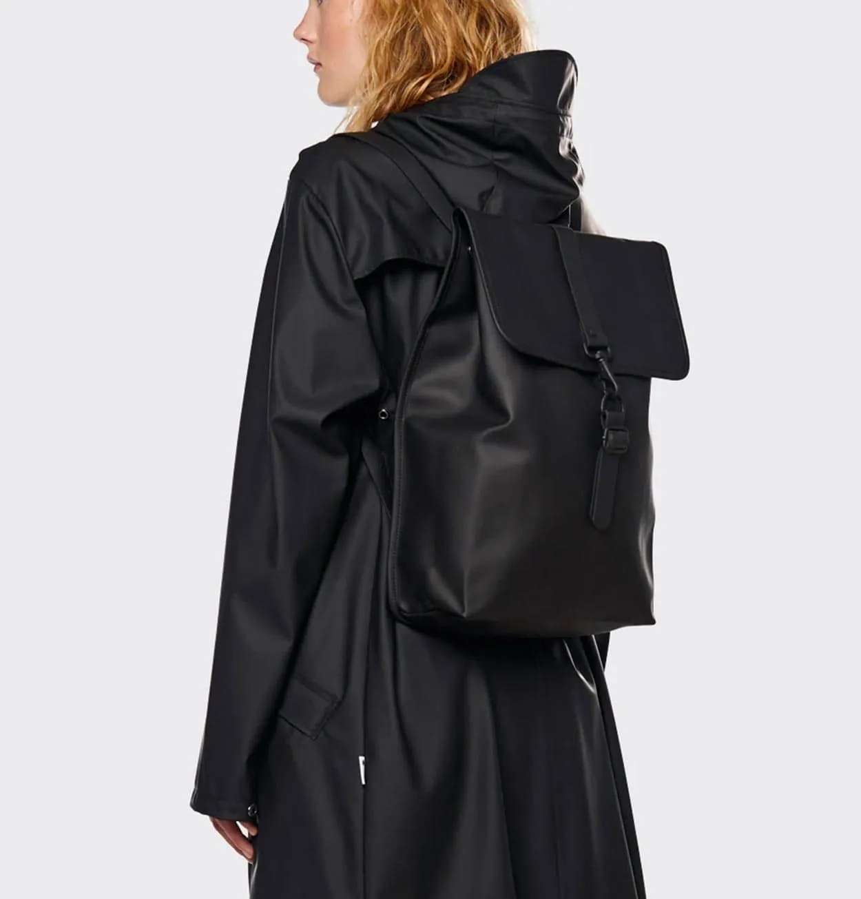 RAINS Rucksack in Black