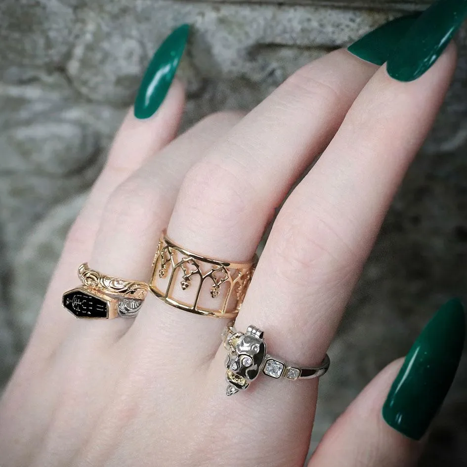 REVENANT. Skull Poison Box Ring - Gold