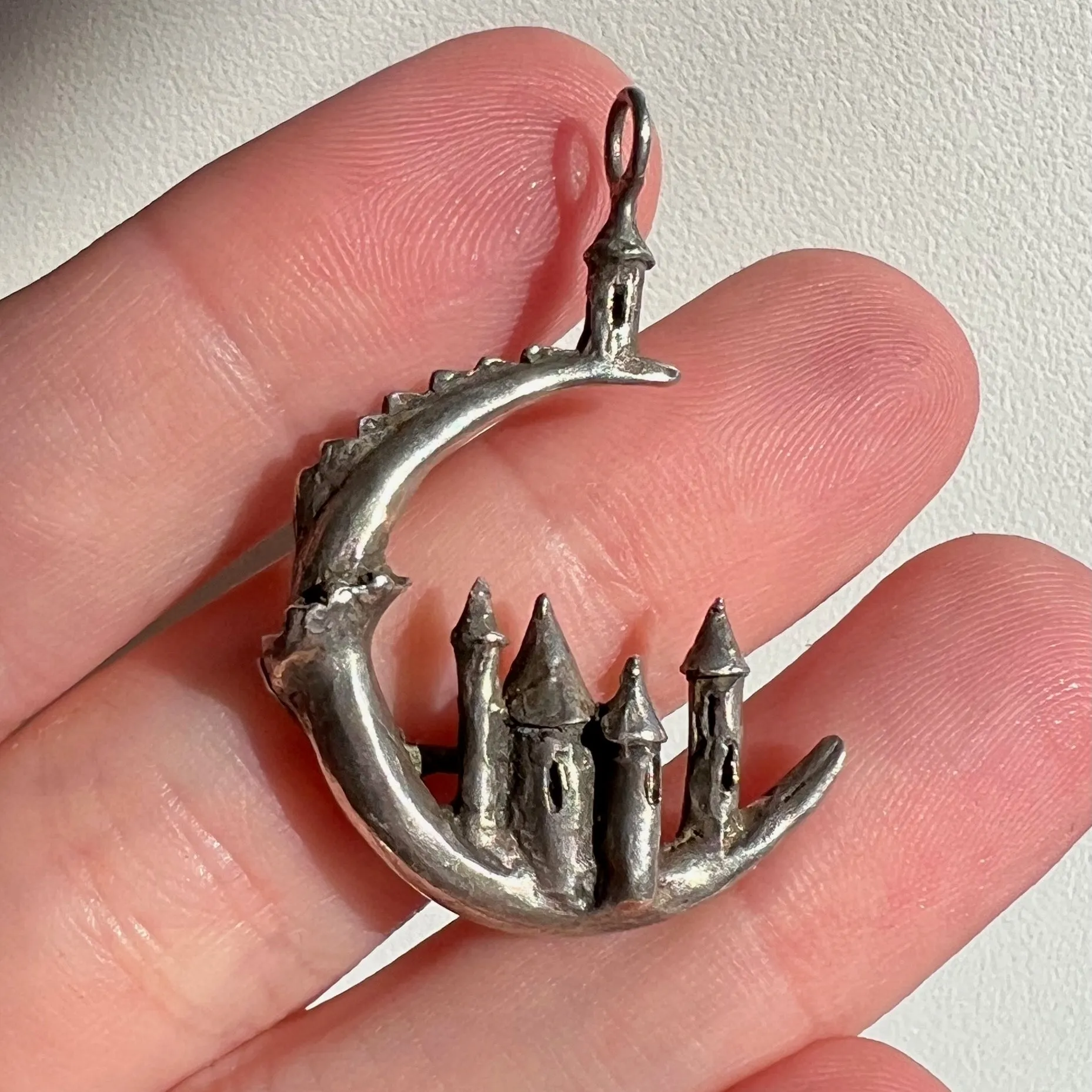 V I N T A G E // dream village / sterling silver castle city on a crescent moon / a pendant